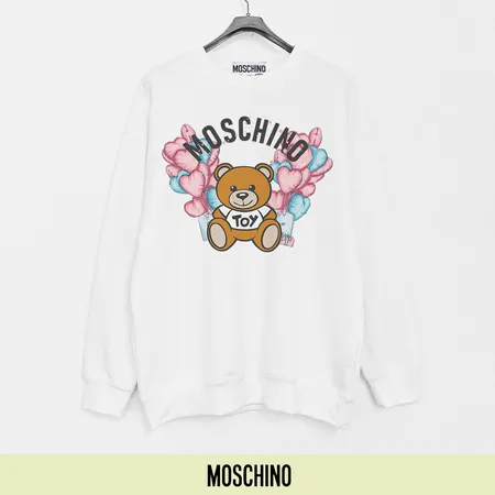 モスキーノ パーカー