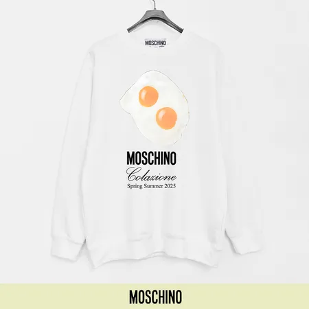 モスキーノ パーカー