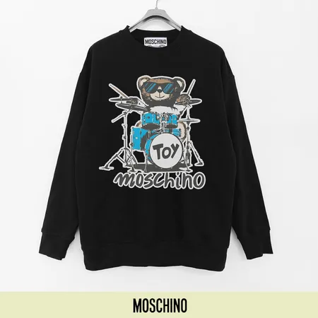 モスキーノ パーカー