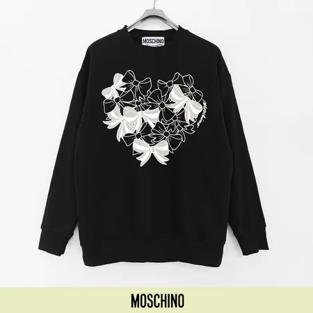 モスキーノ パーカー