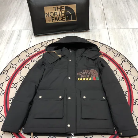 グッチ ダウンジャケット