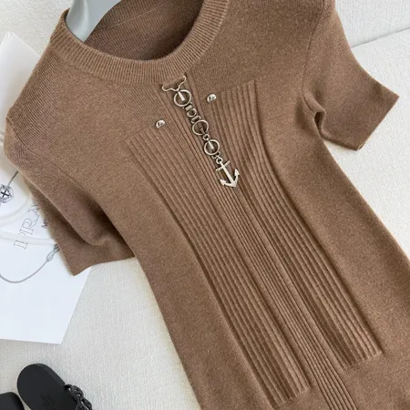 プラダ Tシャツ