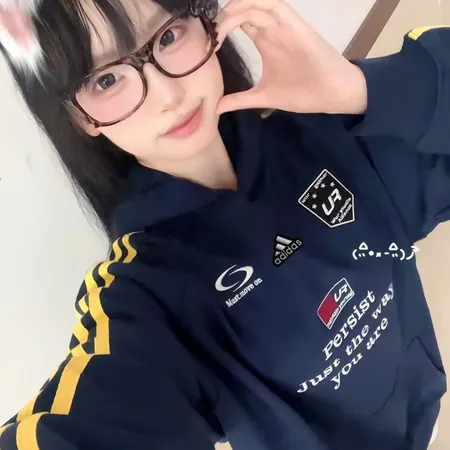 アディダス パーカー