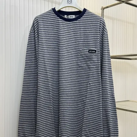 ミュウミュウ パーカー