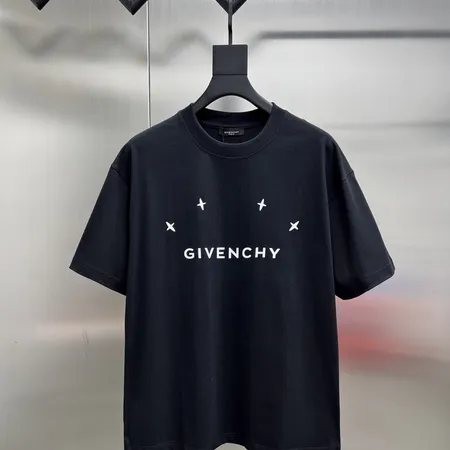 ジバンシィ Tシャツ