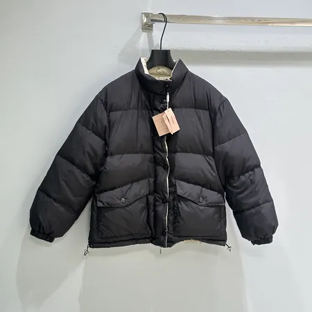 ミュウミュウ ダウンジャケット