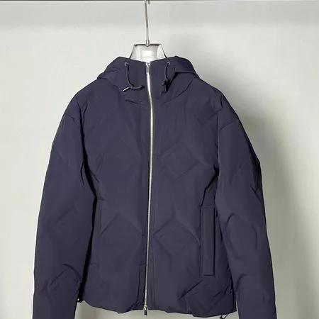 フェンディ ダウンジャケット