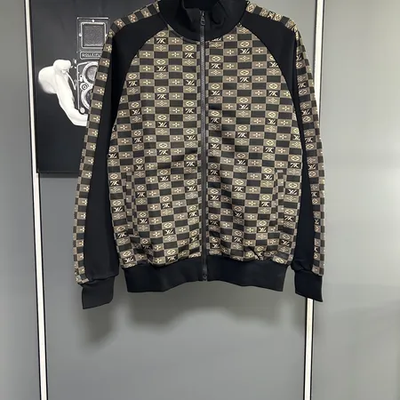 ルイヴィトン ジャケット