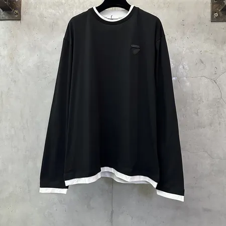 プラダ Tシャツ