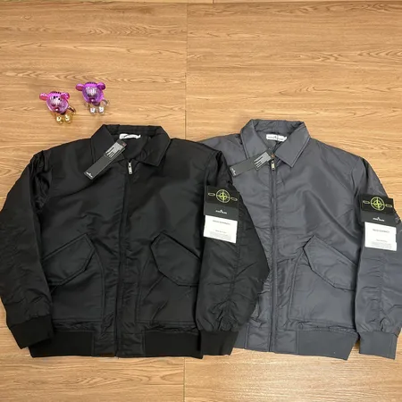 フェラガモ ダウンジャケット