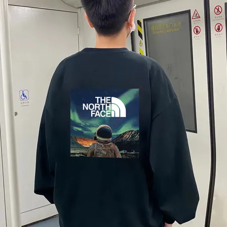 ノースフェイス パーカー