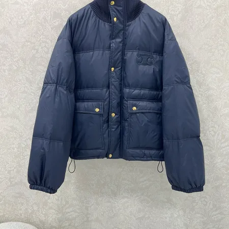 セリーヌ ダウンジャケット