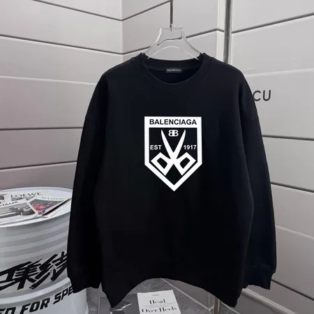 バレンシアガ パーカー