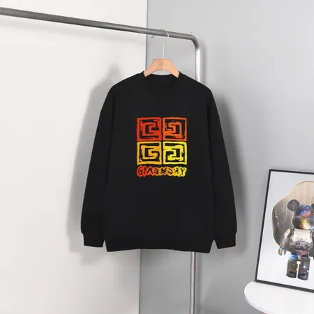 ジバンシィ パーカー