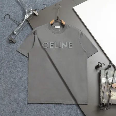 セリーヌ Tシャツ