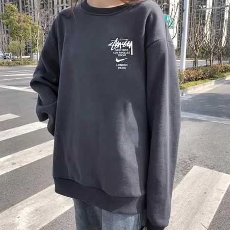 ステューシー パーカー