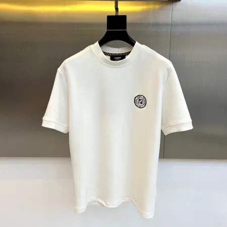 フェンディ Tシャツ