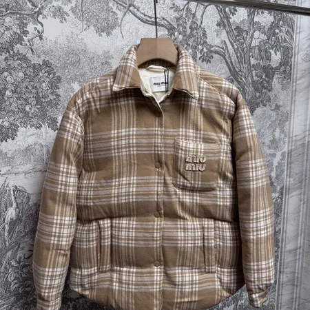 ミュウミュウ ダウンジャケット