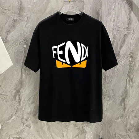フェンディ Tシャツ