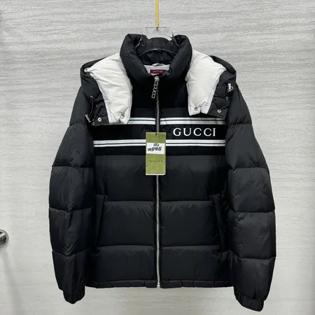 グッチ ダウンジャケット