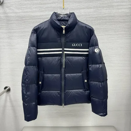 グッチ ダウンジャケット