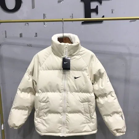ナイキ ダウンジャケット