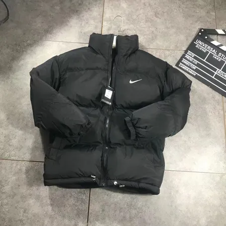 ナイキ ダウンジャケット
