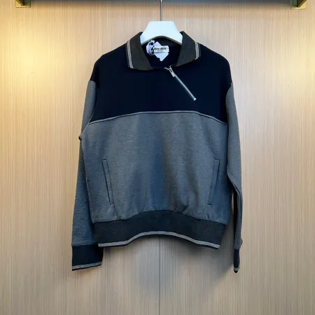 ミュウミュウ パーカー