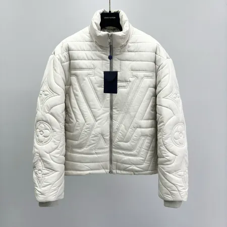 ルイヴィトン ダウンジャケット