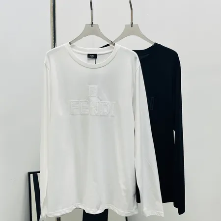 フェンディ Tシャツ