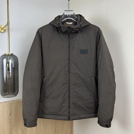 コーチ ダウンジャケット