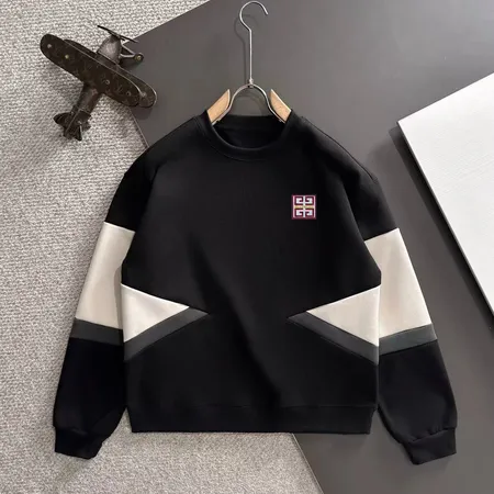 ジバンシィ パーカー