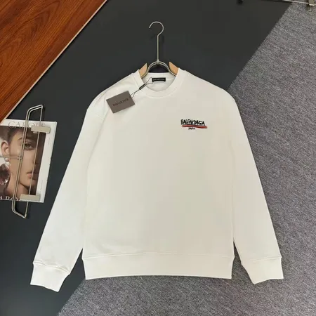 バレンシアガ パーカー