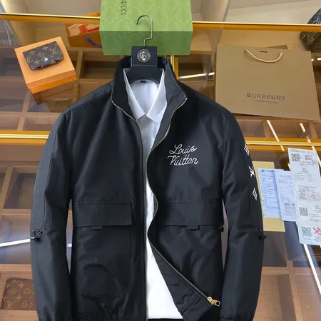 エルメス ダウンジャケット