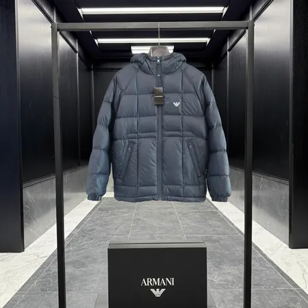 ヴァレンティノ ダウンジャケット