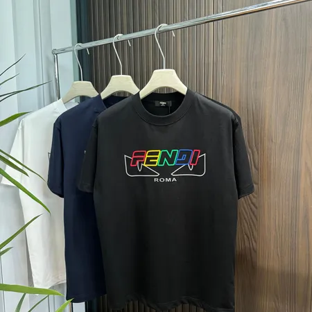 フェンディ Tシャツ