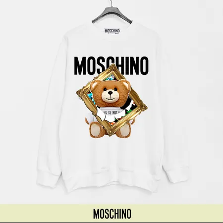 モスキーノ パーカー