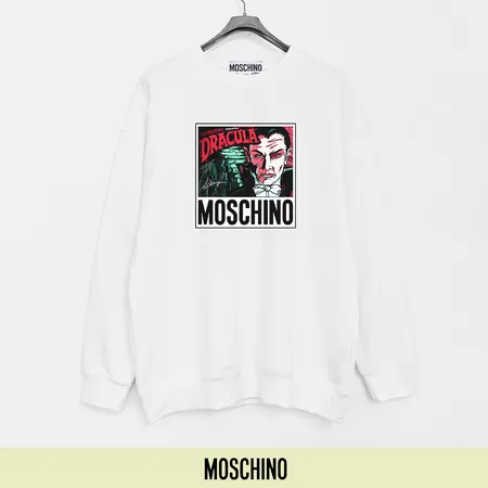 モスキーノ パーカー