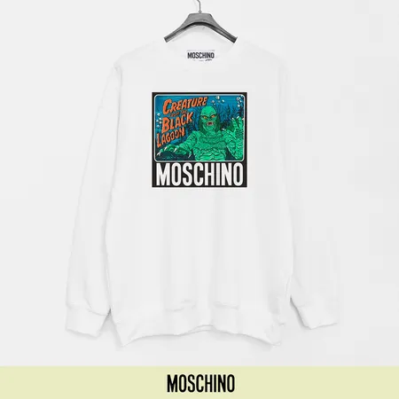 モスキーノ パーカー