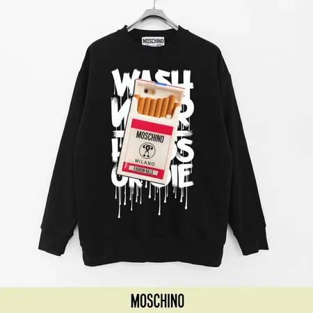 モスキーノ パーカー