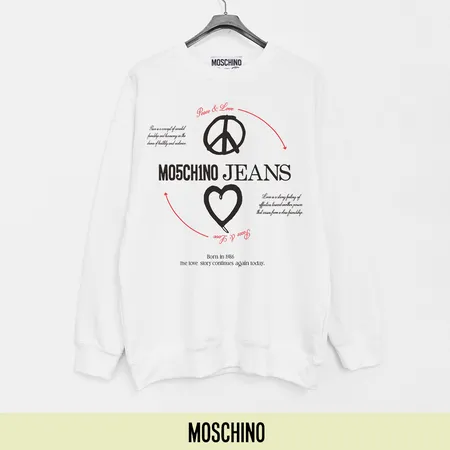 モスキーノ パーカー