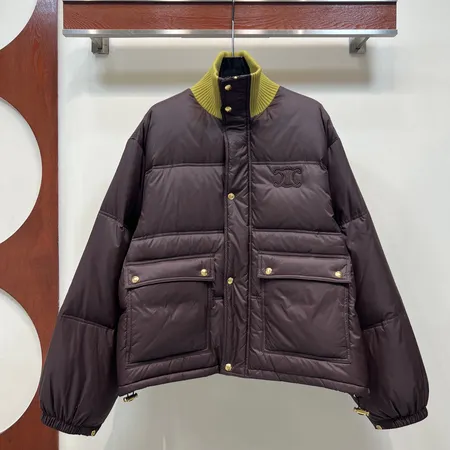 セリーヌ ダウンジャケット