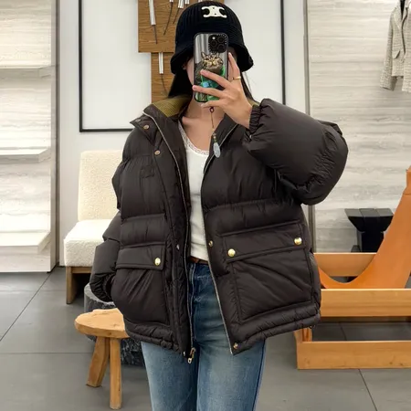 セリーヌ ダウンジャケット