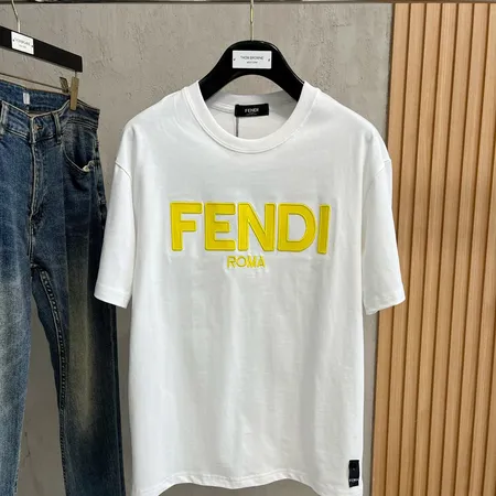 フェンディ Tシャツ