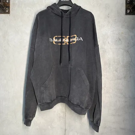 バレンシアガ パーカー