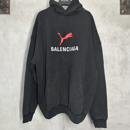 バレンシアガ パーカー