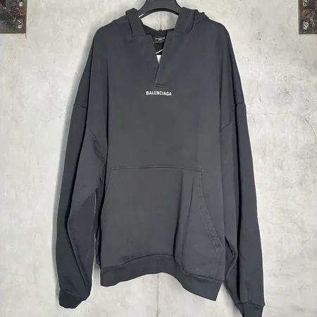 バレンシアガ パーカー