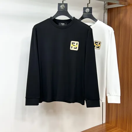 フェンディ Tシャツ