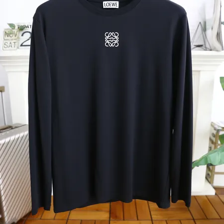 ロエベ Tシャツ