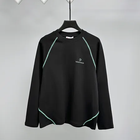 ミュウミュウ Tシャツ